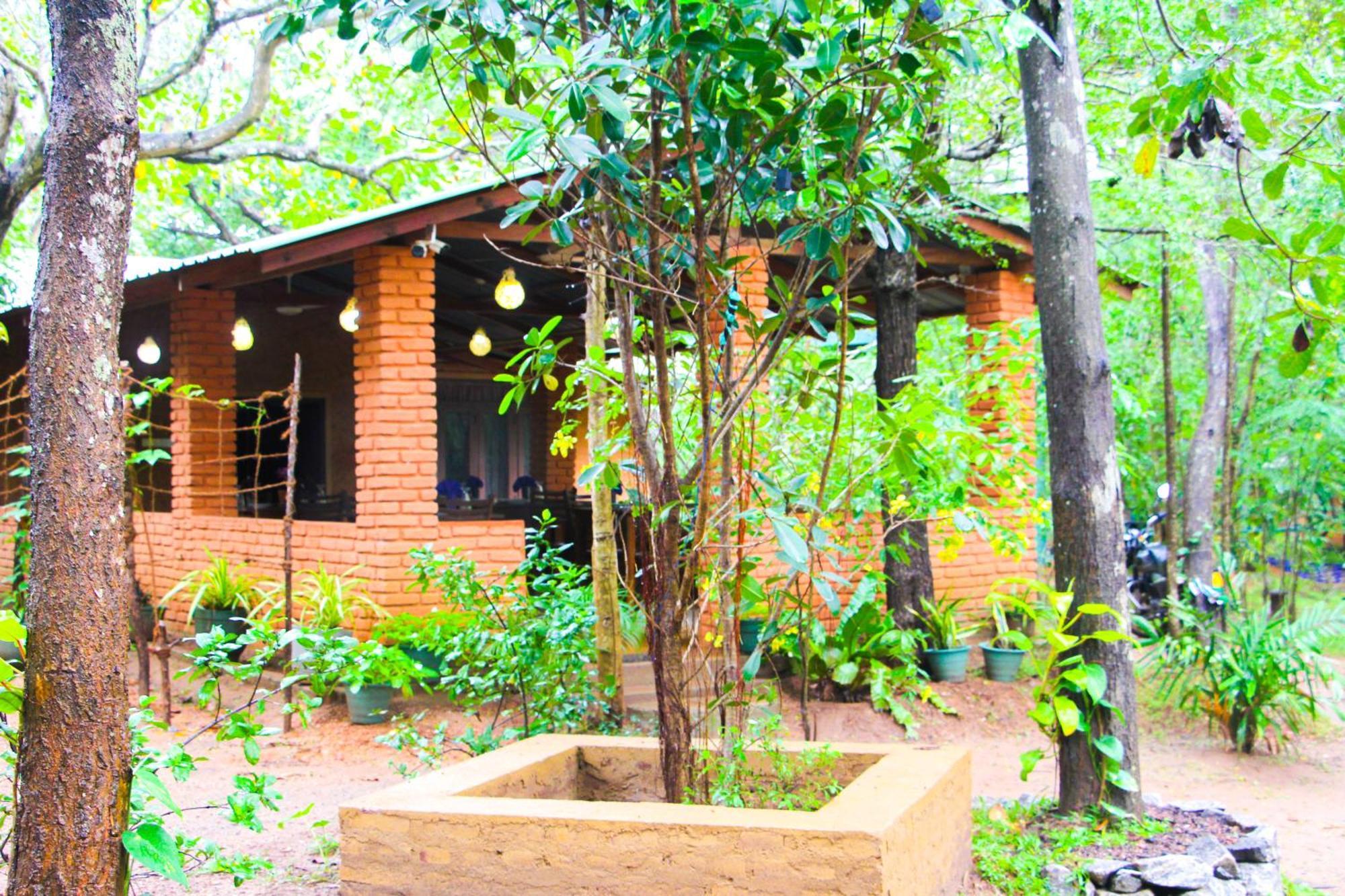 Lotus Eco Villa Sigiriya Luaran gambar